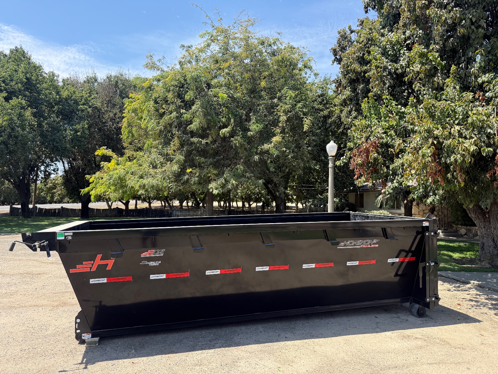 Henderson Roll-Off 15-yard dumpster in Hanford, California